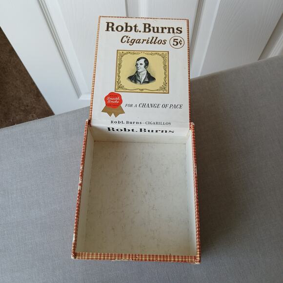 Robt. Burns vintage empty cigar box 5 cent Cigarillos General Cigar Co 5"x4"x2" - Picture 2 of 10